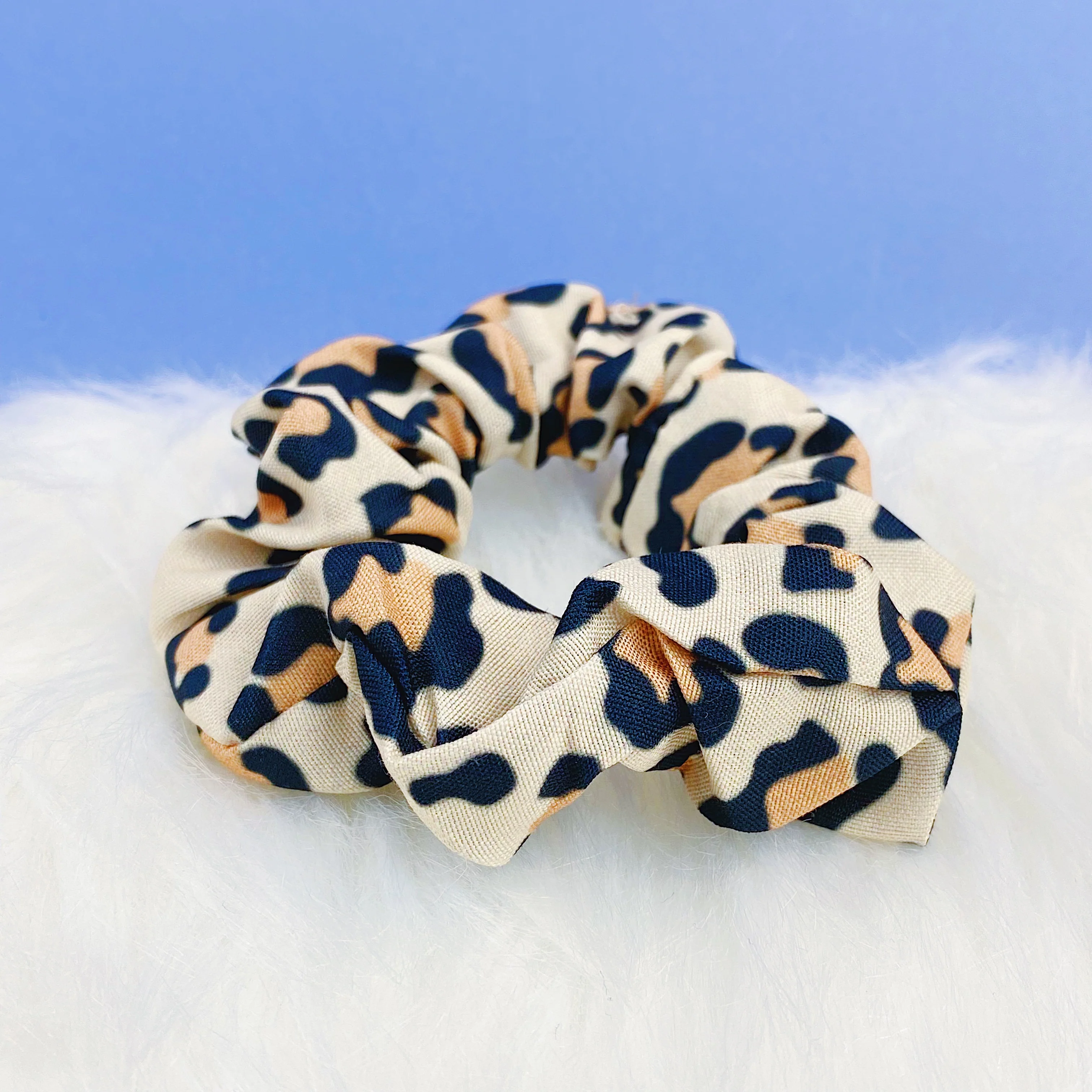 Cheetah Print Scrunchie - Image 4